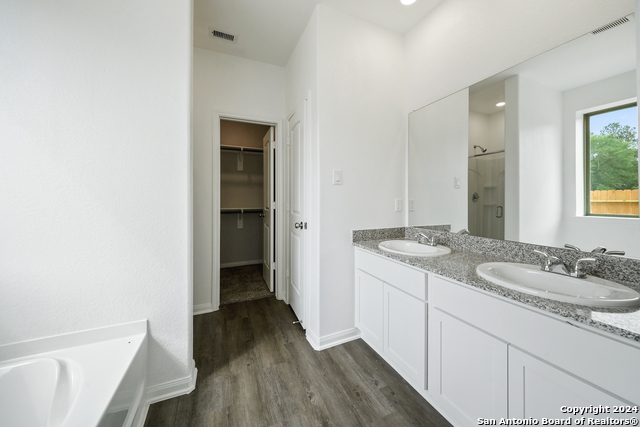 134 Ashley Loop, San Antonio, Texas image 8