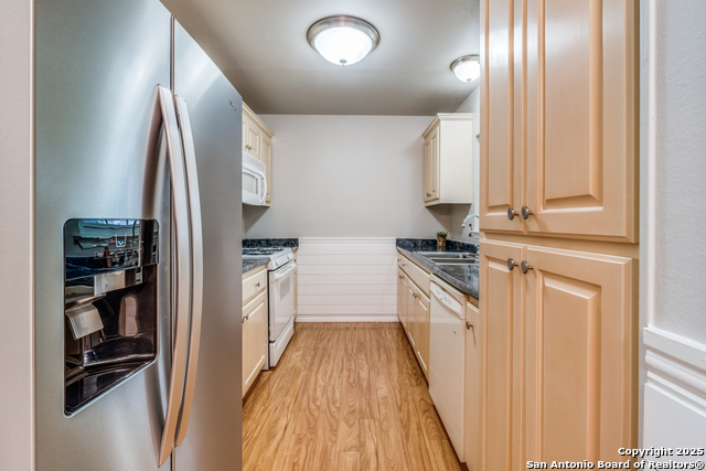 9825 Meadow Hill, Converse, Texas image 12
