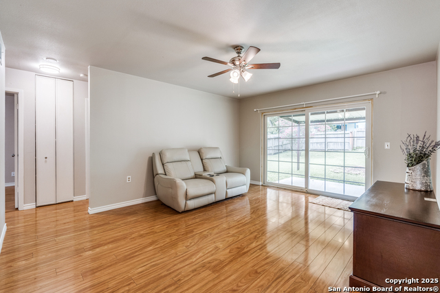 9825 Meadow Hill, Converse, Texas image 8