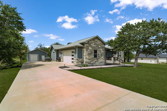 315 Log Cabin, Poteet, Texas image 3