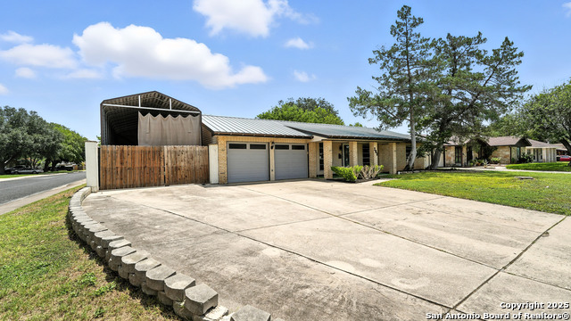 201 Meadow, Schertz, Texas image 2
