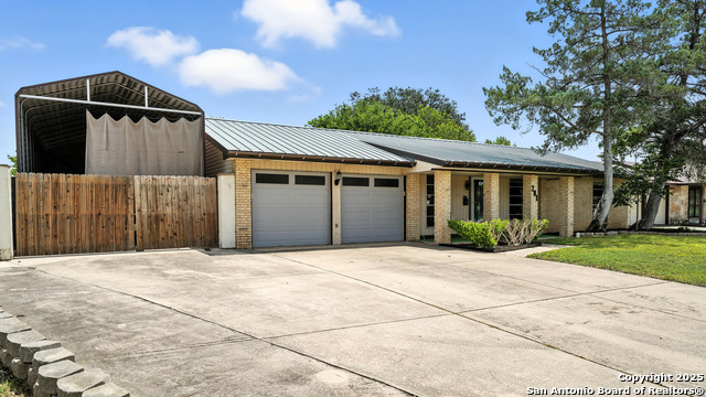 201 Meadow, Schertz, Texas image 3