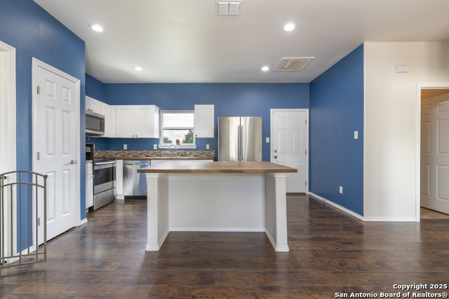 421 Cimarron, Spring Branch, Texas image 11