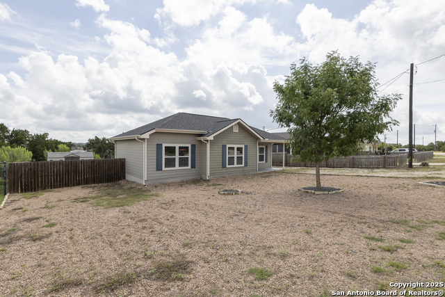 421 Cimarron, Spring Branch, Texas image 3