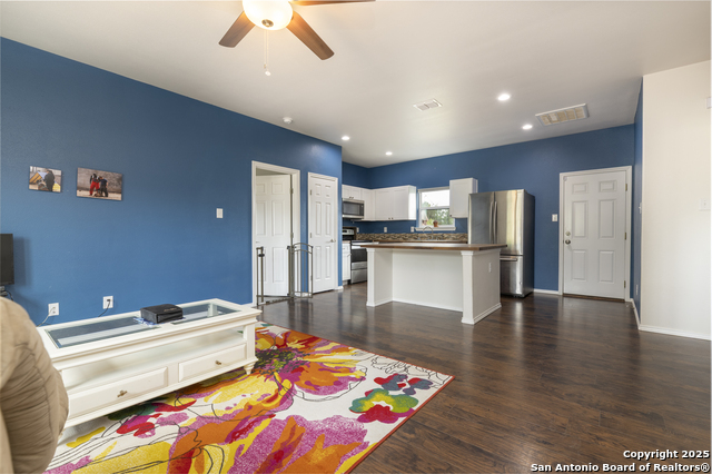 421 Cimarron, Spring Branch, Texas image 5