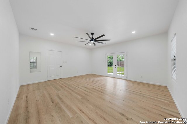1407 W Mistletoe, San Antonio, Texas image 28