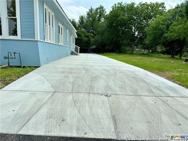 515 Mitchell Ave, Seguin, Texas image 23
