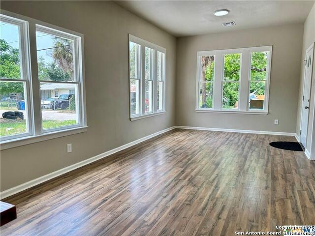 515 Mitchell Ave, Seguin, Texas image 7