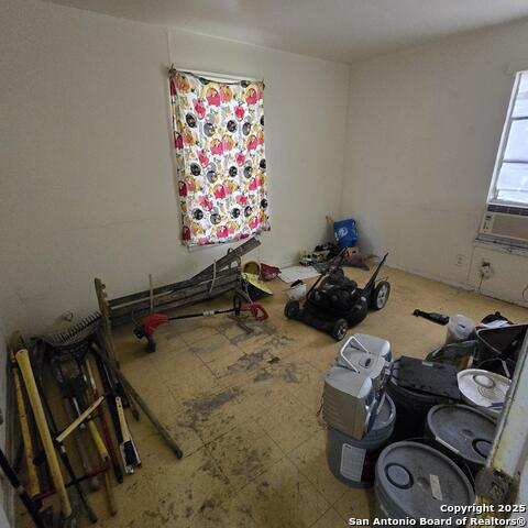 655 Ferris Ave, San Antonio, Texas image 8