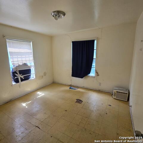 655 Ferris Ave, San Antonio, Texas image 9