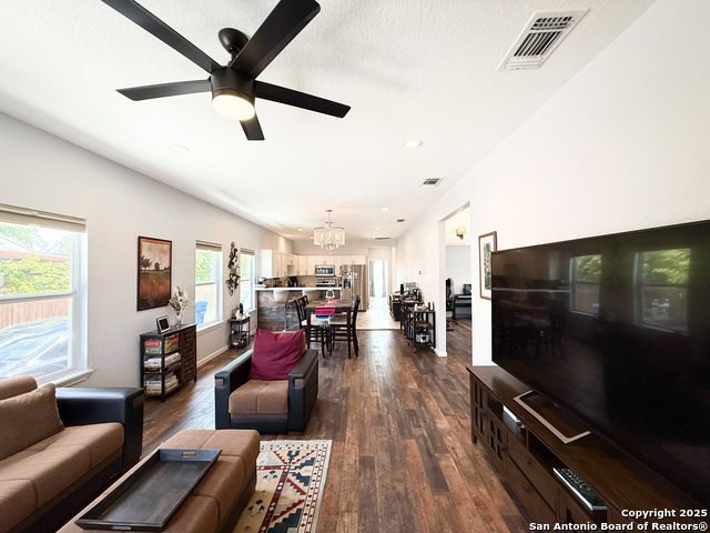 326 Connelly, San Antonio, Texas image 7