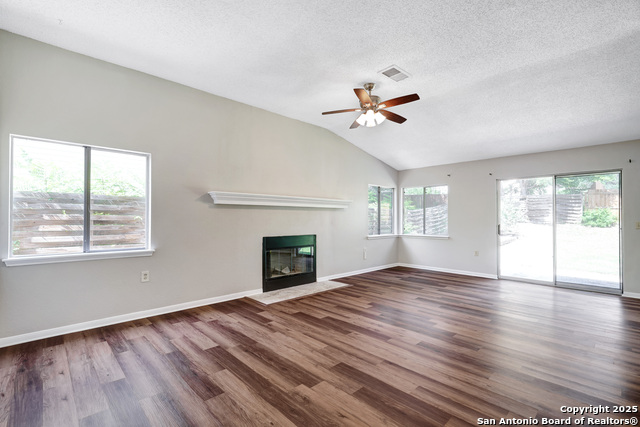 10332 Flatland Trl, Converse, Texas image 3