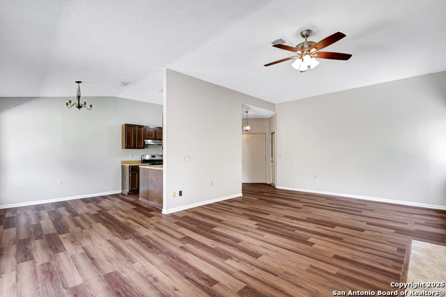 10332 Flatland Trl, Converse, Texas image 8