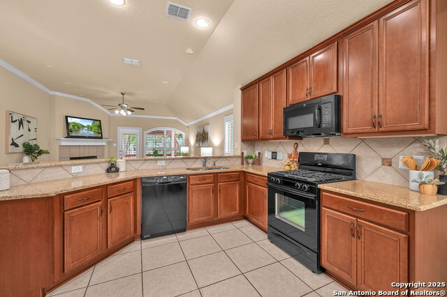 1026 Wavy Creek, San Antonio, Texas image 10