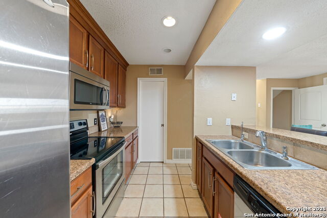 1770 Thousand Oaks, San Antonio, Texas image 12