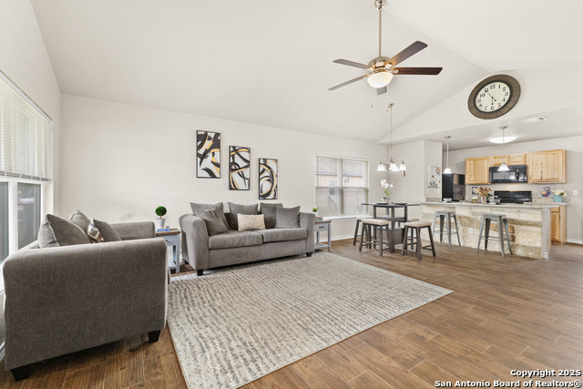 248 Indian Colt Dr, Spring Branch, Texas image 4