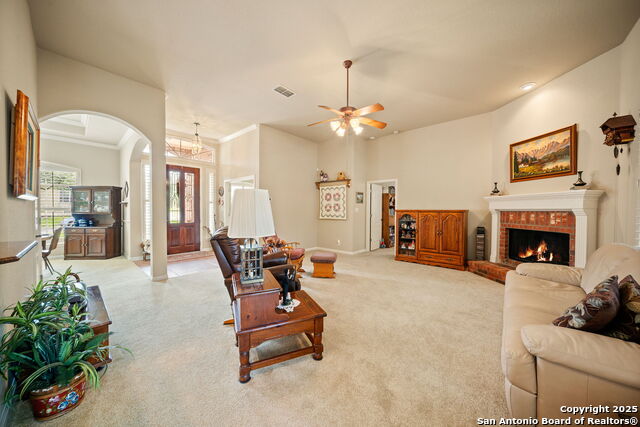 8434 Magdalena Run, Helotes, Texas image 10
