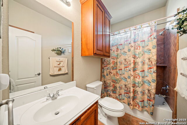 8434 Magdalena Run, Helotes, Texas image 24