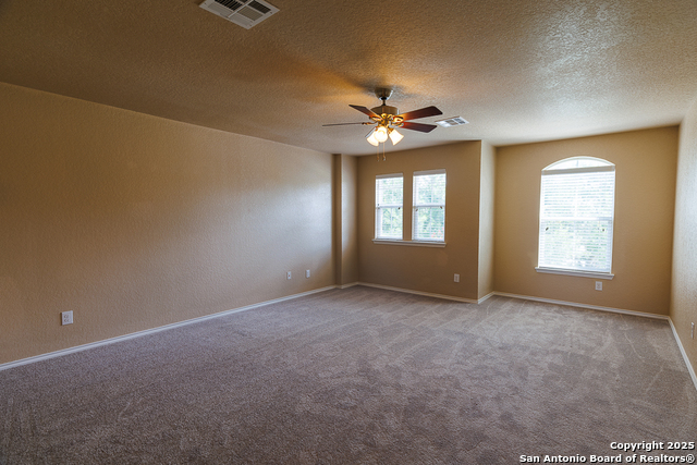 708 Clearbrook Avenue, Schertz, Texas image 13
