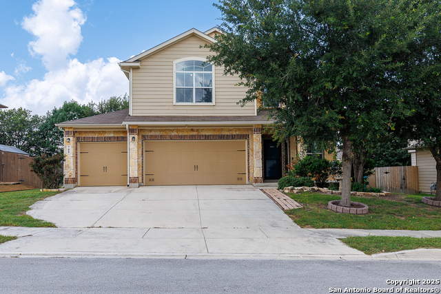 708 Clearbrook Avenue, Schertz, Texas image 2
