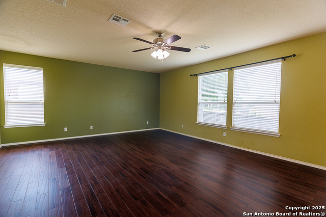 708 Clearbrook Avenue, Schertz, Texas image 6