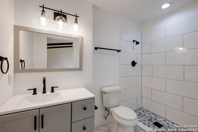4310 Las Cruces, San Antonio, Texas image 22