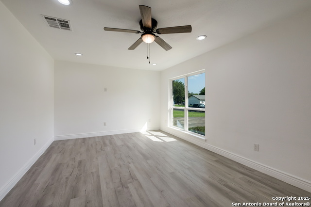 4310 Las Cruces, San Antonio, Texas image 4