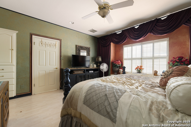 522 Preston Trail, Kerrville, Texas image 16
