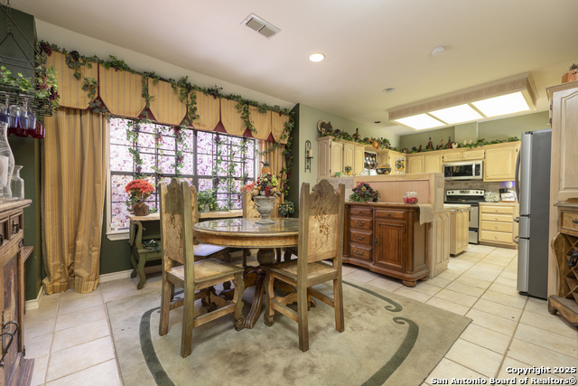 522 Preston Trail, Kerrville, Texas image 7