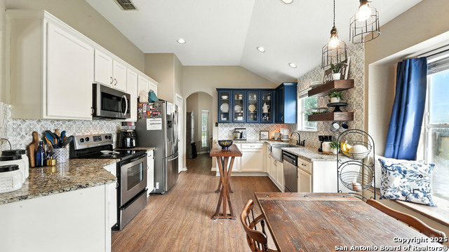 427 Roadrunner, New Braunfels, Texas image 1