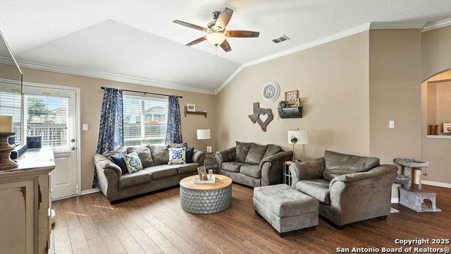 427 Roadrunner, New Braunfels, Texas image 12