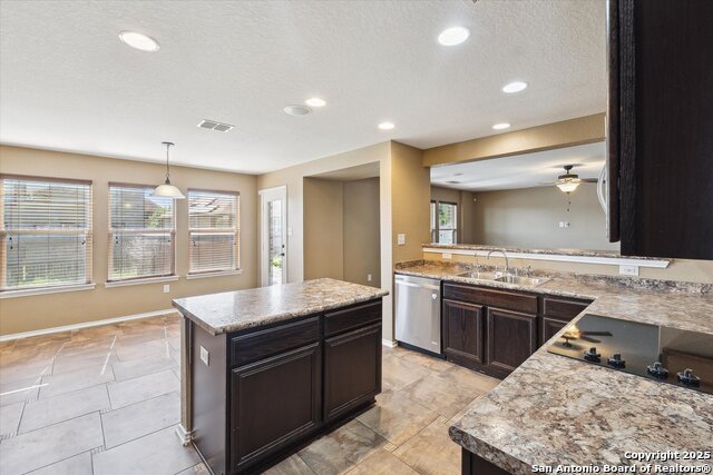 7503 Copper Meadow, Converse, Texas image 16