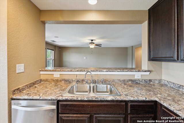7503 Copper Meadow, Converse, Texas image 19