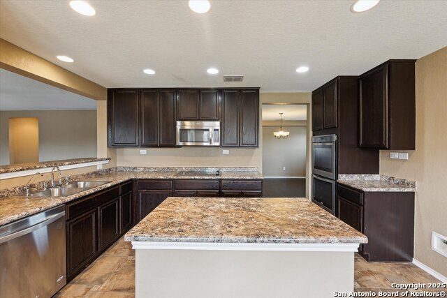 7503 Copper Meadow, Converse, Texas image 21