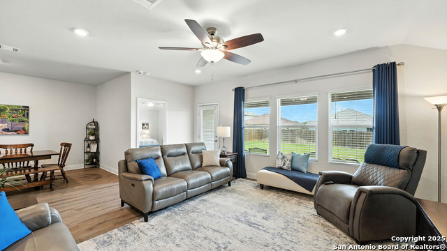 1301 Parkwood, Seguin, Texas image 11
