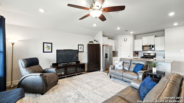 1301 Parkwood, Seguin, Texas image 12
