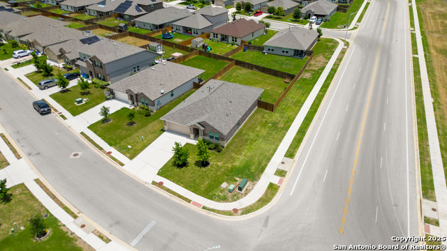 1301 Parkwood, Seguin, Texas image 7