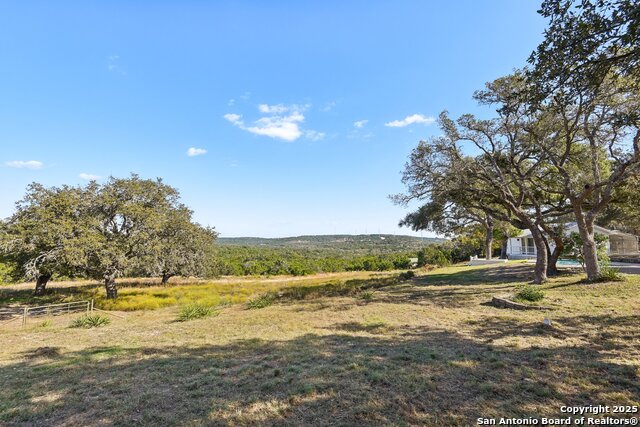 560 Stoney Ridge, Bulverde, Texas image 3