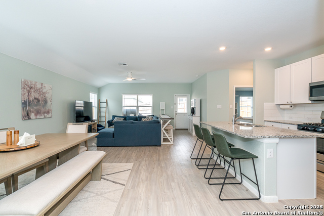 10711 Hernando, Converse, Texas image 3