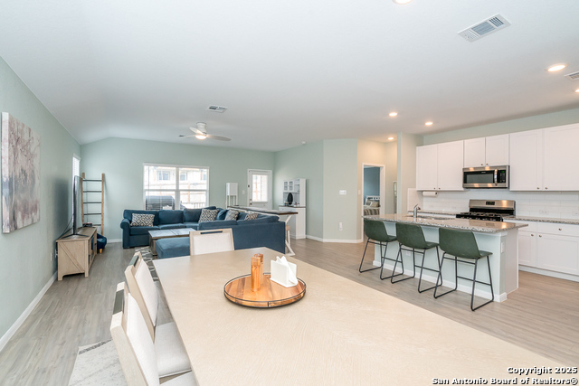 10711 Hernando, Converse, Texas image 4