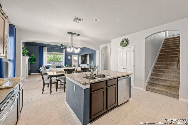 10319 Barbeque Bay, Converse, Texas image 4