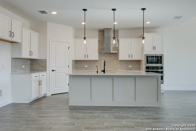 168 Heidi Hill, Castroville, Texas image 10