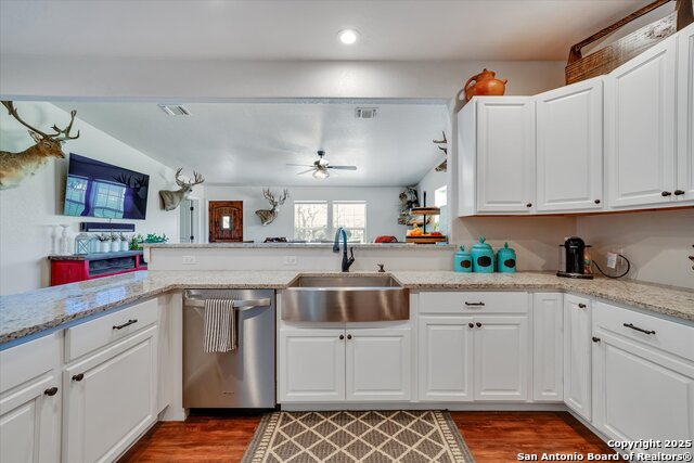 1496 Logans Way, Blanco, Texas image 15
