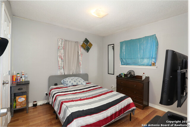 246 Flintstone Ln, Universal City, Texas image 17