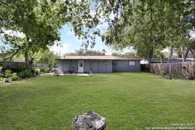246 Flintstone Ln, Universal City, Texas image 29