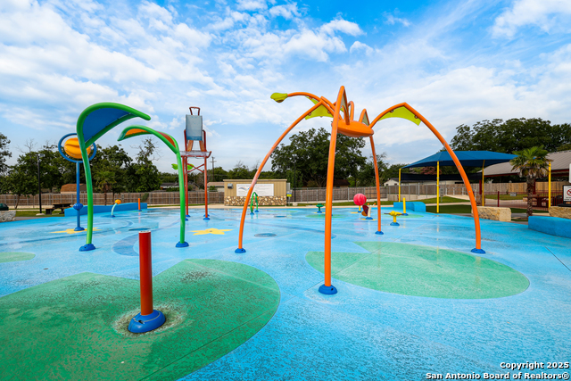 246 Flintstone Ln, Universal City, Texas image 31
