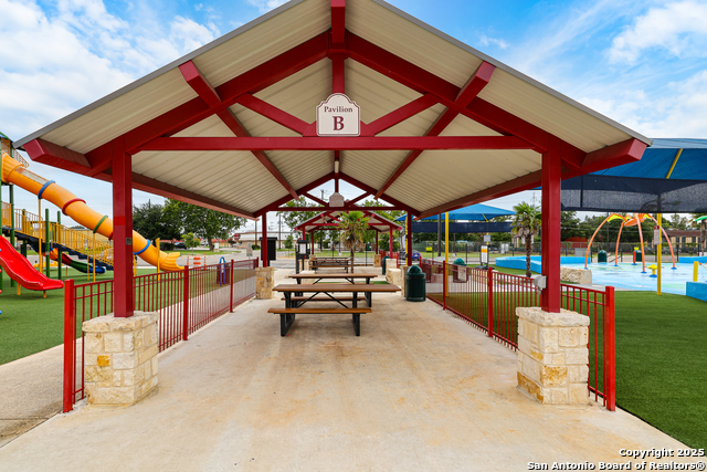 246 Flintstone Ln, Universal City, Texas image 37