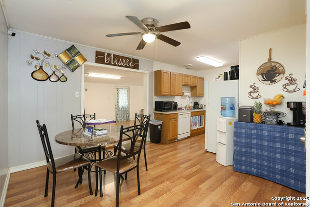 246 Flintstone Ln, Universal City, Texas image 7
