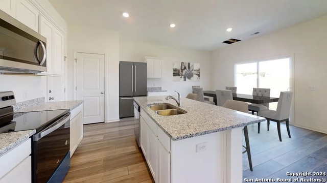 10406 Sedge Place, Adkins, Texas image 2