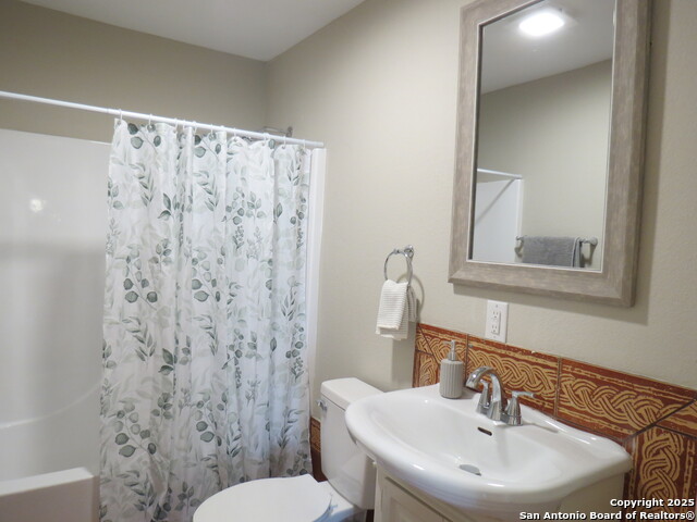 226 River Bluff, Lytle, Texas image 13